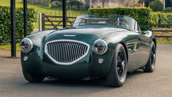 Легендарный родстер Austin-Healey 100 вернулся в виде ультрадорогого рестомода от Caton