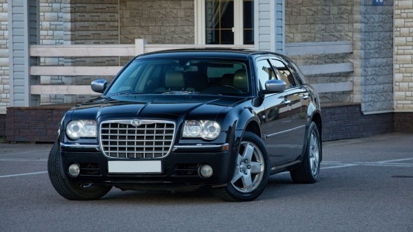 Редкость в кубе: опыт владения Chrysler 300С Touring