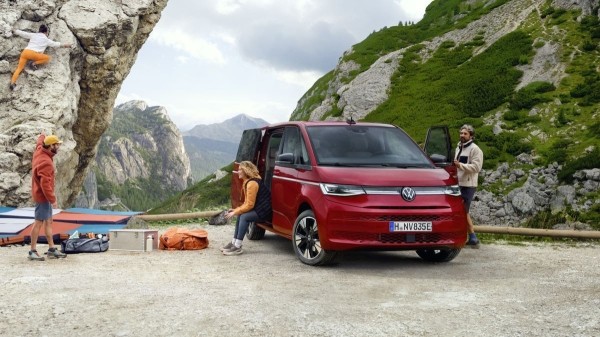 Volkswagen Multivan обрел полноприводную версию