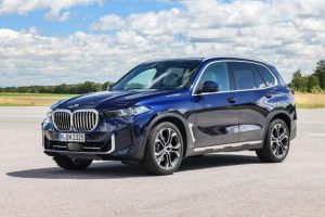 Какие автомобили подорожали в России больше всего. BMW X5 в лидерах