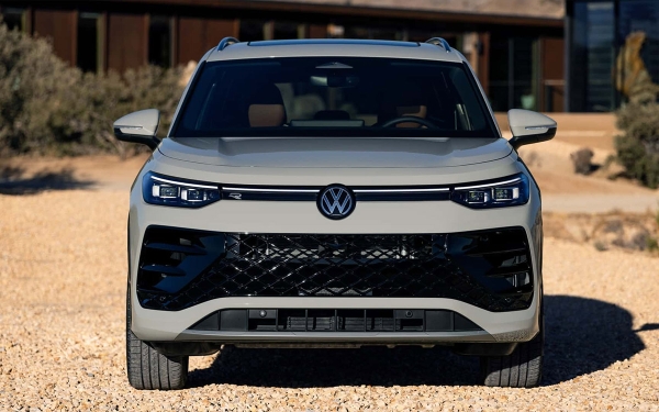 
Volkswagen показал новый Tiguan. Он стал легче, мощнее и безопаснее
