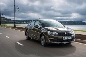 У дилеров появились новые Citroёn C4 калужской сборки. Как такое возможно