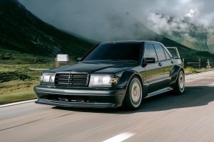 Рассекречен интерьер рестомода HWA Evo от создателей AMG: стильно и дорого