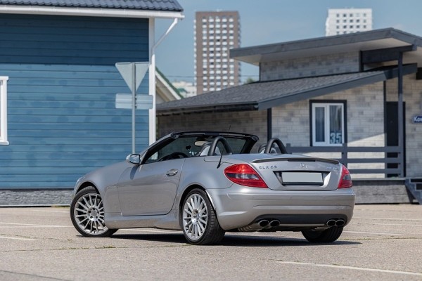 Для девочки или для КМС по автогонкам? Опыт владения Mercedes SLK 55 AMG