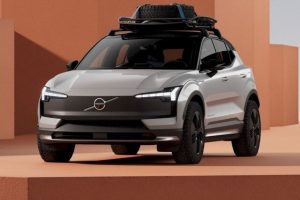 На подходе паркетник Volvo EX30 Cross Country