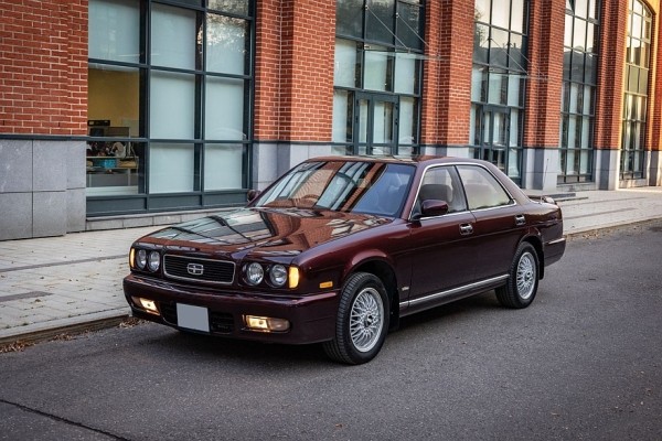 Gran Turismo не по канону: опыт владения Nissan Gloria IX (Y32)