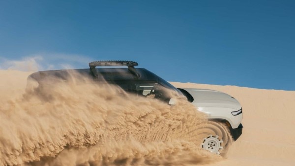 У электромобилей Rivian R1S и R1T появилась версия California Dune